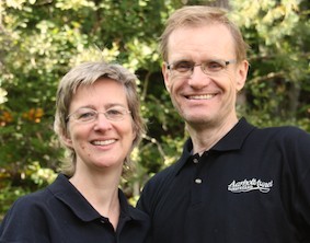 Ingfrid Weydahl og Svein Aarholt er verskap, og har drevet bondegårdsferie i fler og tjue år